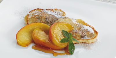 Serviervorschlag: Apfel-Zimt-Pfannküchle