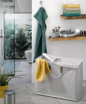 Badezimmer Ideen – Badtextilien Leonora und Wäschesack Palma