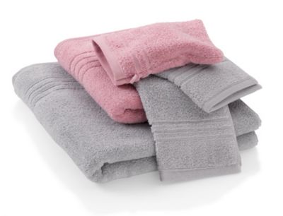 Buy bathroom textiles as a set: Shower towel, hand towel, guest towel, wash glove