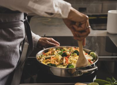 Kochen und Braten Einstiegsbild Flavoria Servierpfanne kela