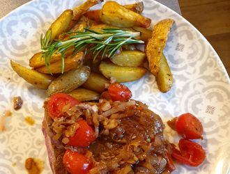 Rindersteak in Eisenpfanne Ferrum gekocht in Nancy