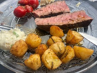 Rindersteak in Eisenpfanne Ferrum gekocht in Lyon