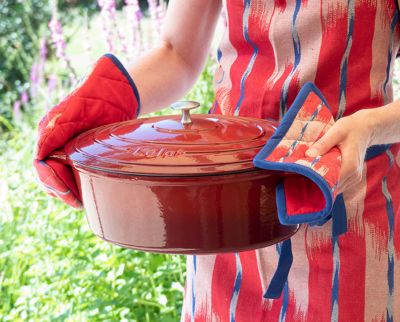 Stimmungsbild draußen genießen mit kela-Produkt: Bräter Calido