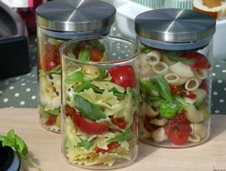 Nudelsalat mediterran Picknick 