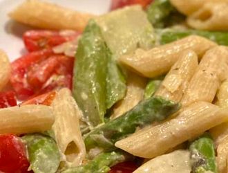 Spargel-Tomaten-Nudeln Nahaufnahme