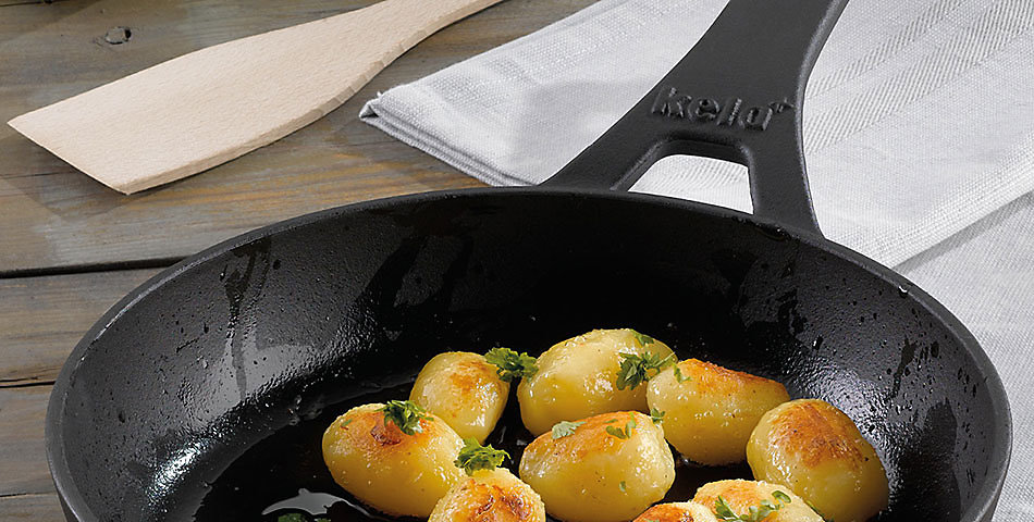Pans | buying pans online at kela.de for different cases in your kitchen! Also useable for induction!