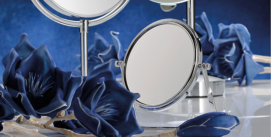 Spiegel | Vom kleinen Tischspiegel bis hin zum beleuchtbaren Kosmetikspiegel ist die Auswahl groß – jetzt anschauen